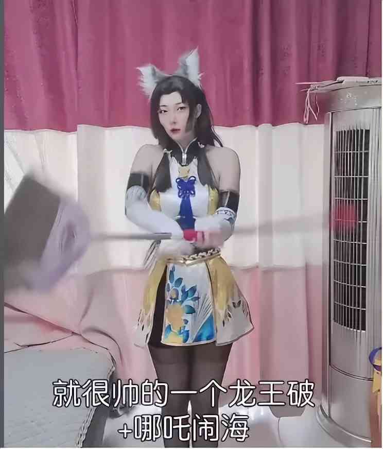 知名美女武术家现实上演永劫连招，亮腹肌秀腾空回马枪，又美又飒