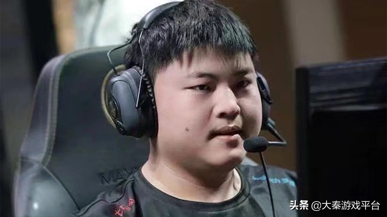 LOL：后悔了？Uzi直播给RNG队友道歉，现在真没人要了